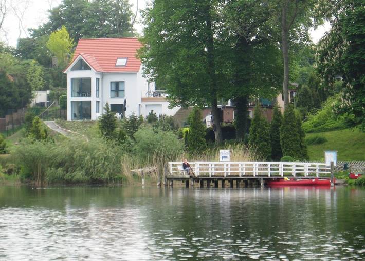 Ferienhaus für 10 Personen, mit Terrasse und Garten sowie Sauna und Seeblick in Holsteinische Schweiz