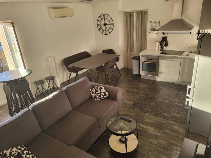 Location de vacances pour 6 personnes, avec vue et terrasse, animaux acceptés à Berre-l'Étang - 3