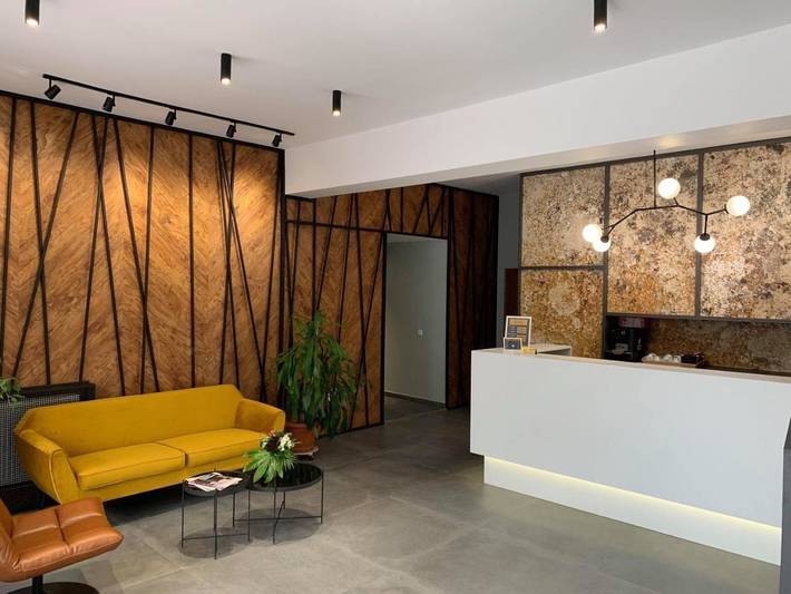 Gîte pour 2 personnes, avec terrasse et vue dans Cluj-Napoca