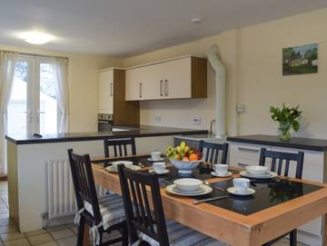 Holiday Rental for 8 People in Forest of Bowland, North West England, Photo 3