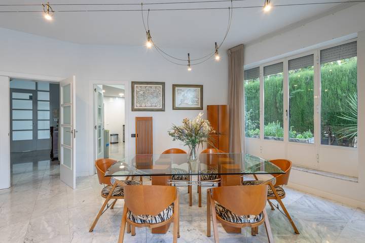 Villa 'Cela' con vistas al mar, Wi-Fi y aire acondicionado in El Masnou, Costa del Maresme