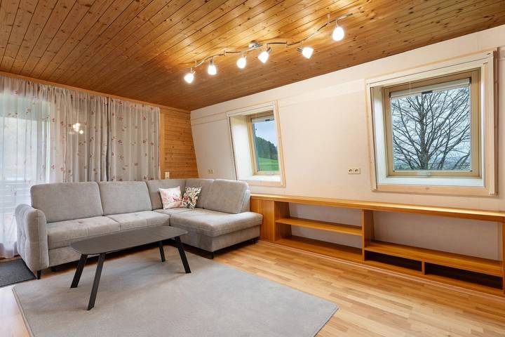 Entire apartment, „Urlaub im Häusle“with covered terrace, garden and Wlan, not approved for craftsmen in Loßburg, Central Black Forest