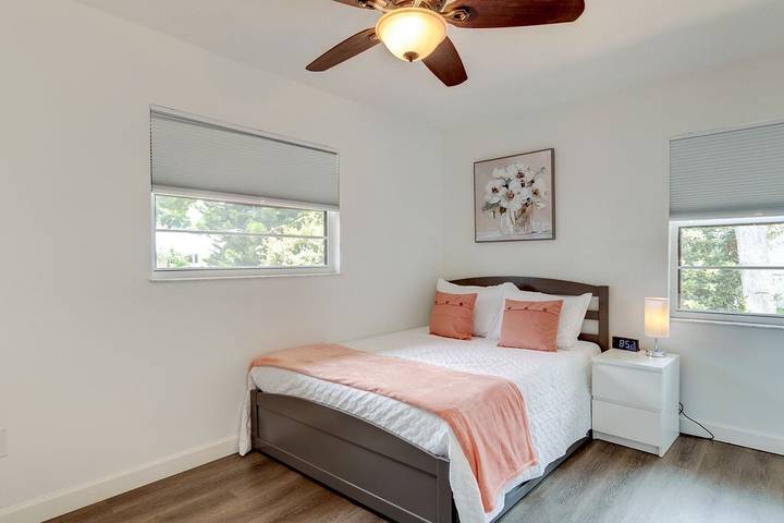 Vacation rental for 6 people, with terrace and yard in Sebastian