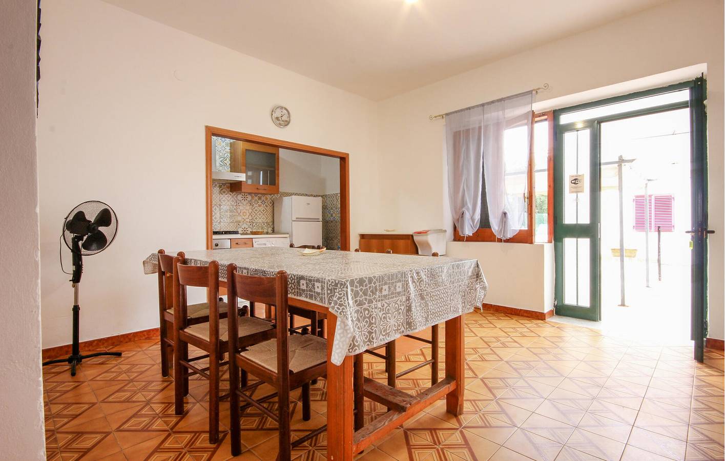Entire holiday apartment, Beachside Apartment with Parking and WiFi in Casal Velino, Cilento Coast