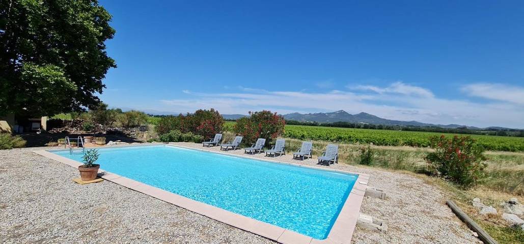 Location de vacances pour 9 personnes, avec piscine à Jonquières - 4