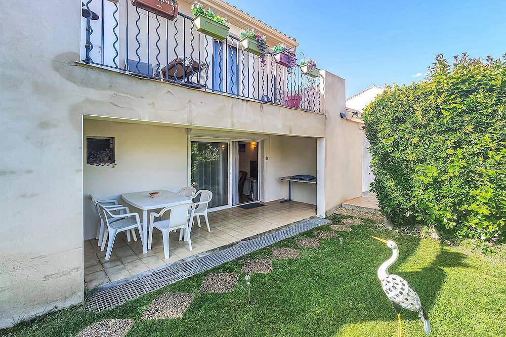Entire apartment, 1 bedroom stunning apartment in Loupian in Loupian, Mediterranean Coast (France)