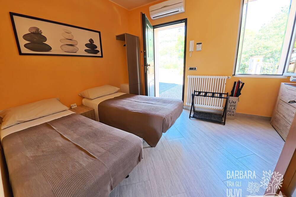 Ganze Wohnung, Barbara Tra Gli Ulivi– 1 Oase der Ruhe für 1 Urlaub im Zeichen des guten Lebens in Diano Castello, Riviera di Ponente