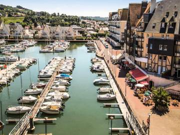 Location De Vacances pour 6 Personnes dans Saint-Sauveur-de-la-Mer, Côte Fleurie, Photo 2