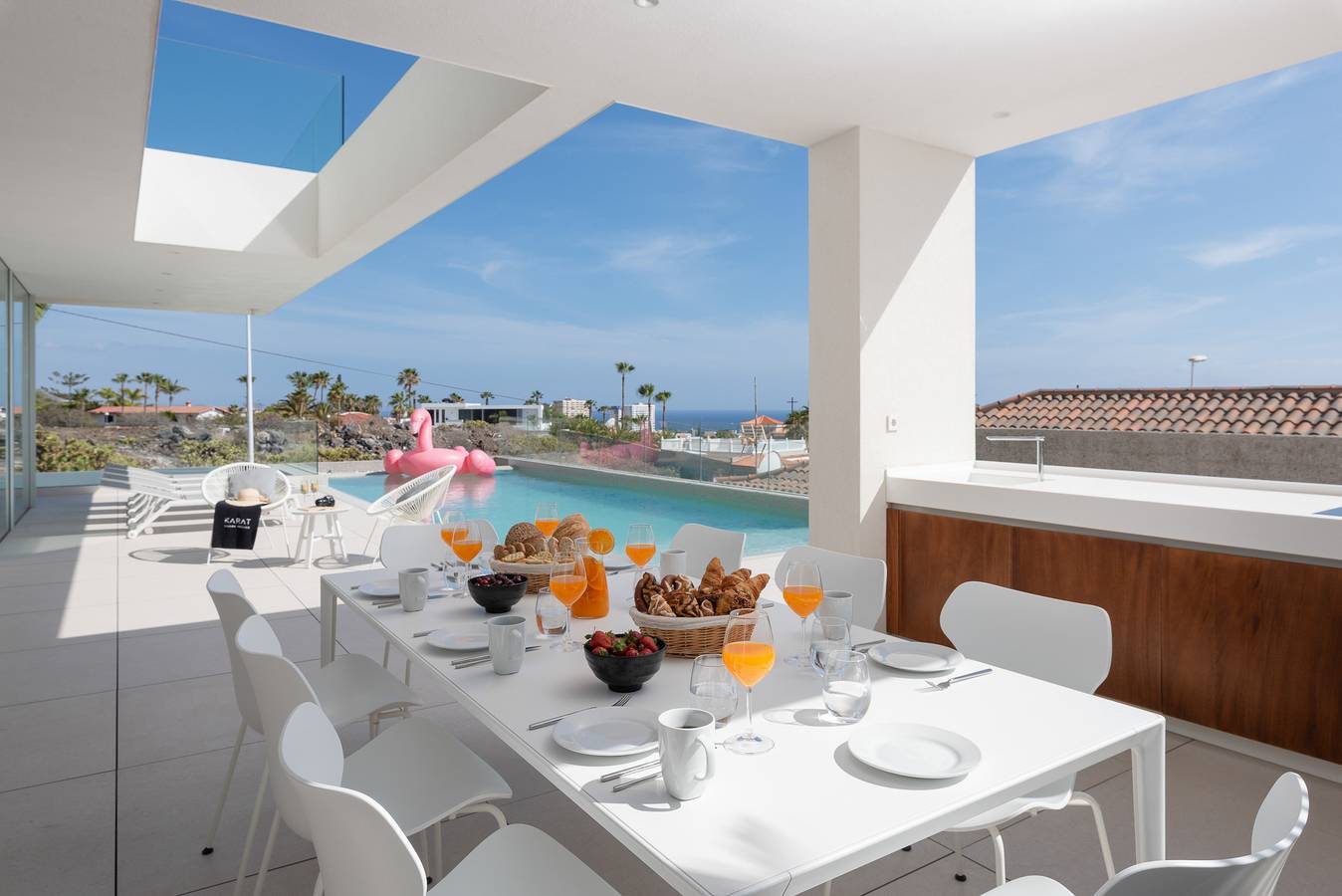 Vacation Villa 'Karat  Murano' with Sea View, Wi-Fi and Air Conditioning in Callao Salvaje, Adeje