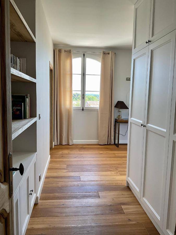 Chambre d’hôte pour 3 personnes, avec vue ainsi que piscine et jardin à Aix-en-Provence - 4