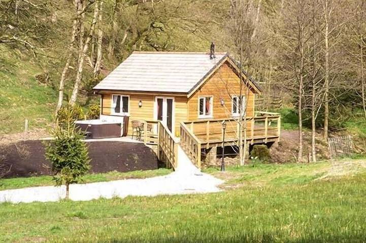 Holiday rental for 2 people, with garden and hot tub in Forest of Bowland