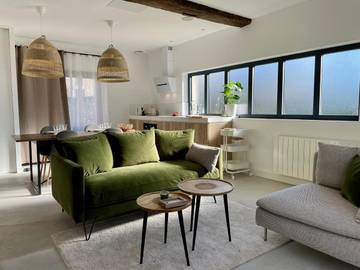 Gîte pour 6 personnes, avec terrasse dans Lesches