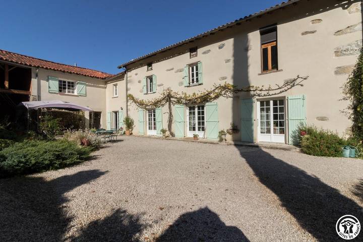 Chambre d’hôte pour 4 personnes, avec Terrasse et Jardin à Castillon-en-Couserans