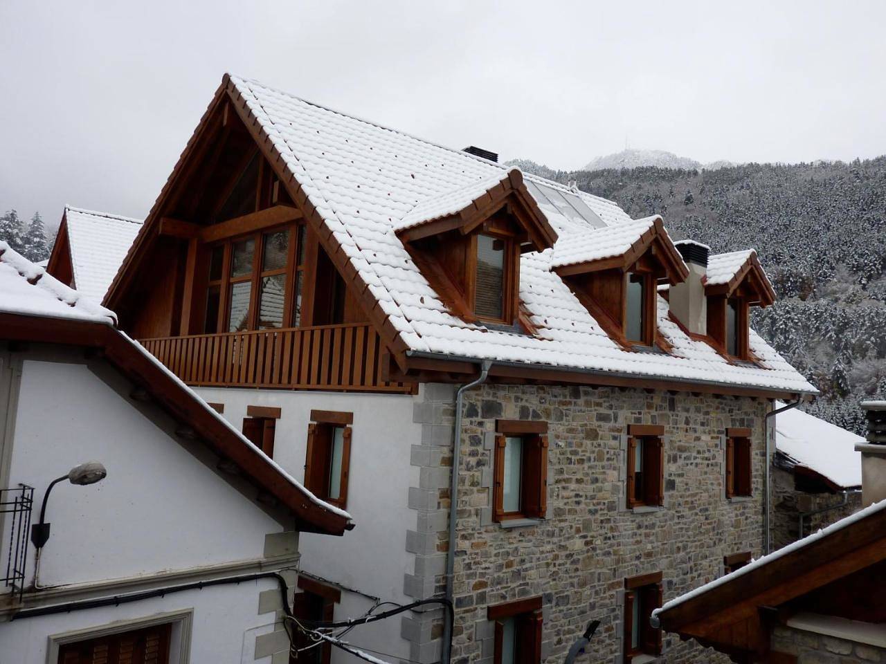 Appartement entier, Metsola Apartamentos Rurales in Isaba, Pyrénées espagnoles