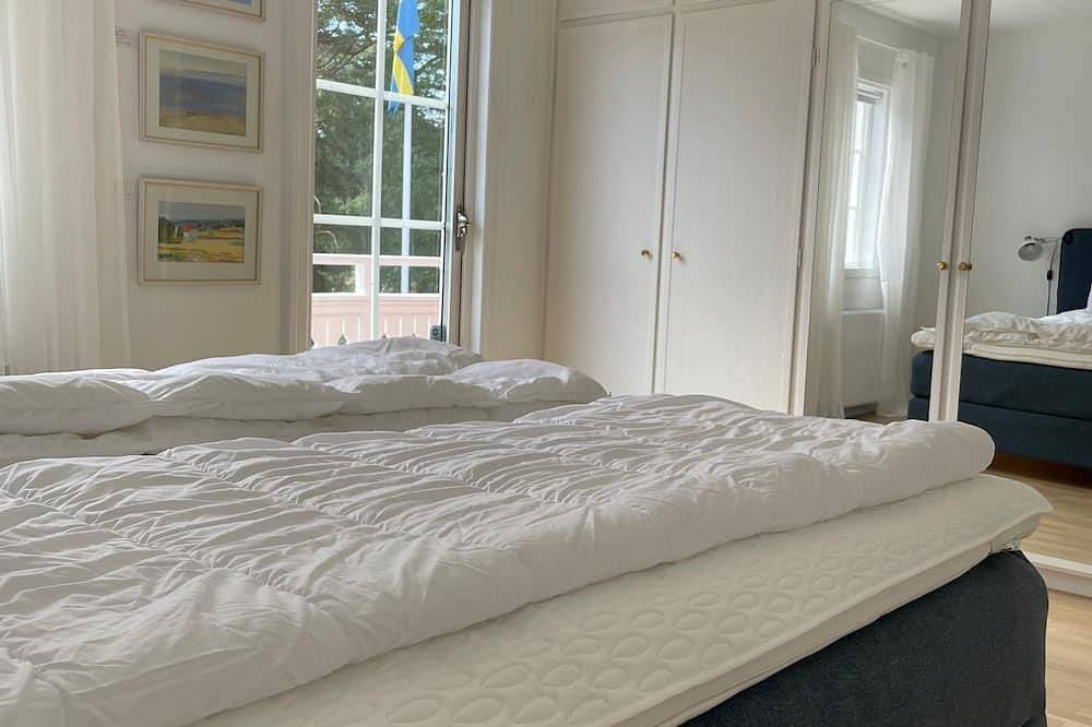 Spacious Beachhouse in Havsbaden Ängelholm\nenjoy fantastic beach and pine forest in Ängelholm, Ängelholms und Umgebung