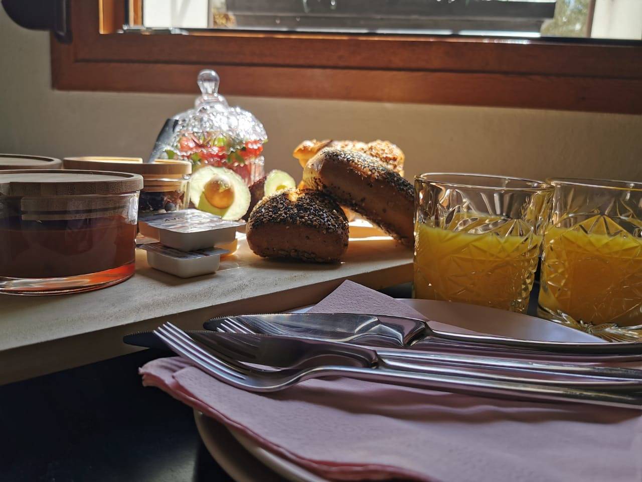 Neoklassizistisches Gästehaus im Erdgeschoss mit Garten und privatem Parkplatz in Drama Stadt, Ostmakedonien und Thrakien
