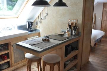 Gîte pour 2 personnes, avec jardin et vue à Pleyben