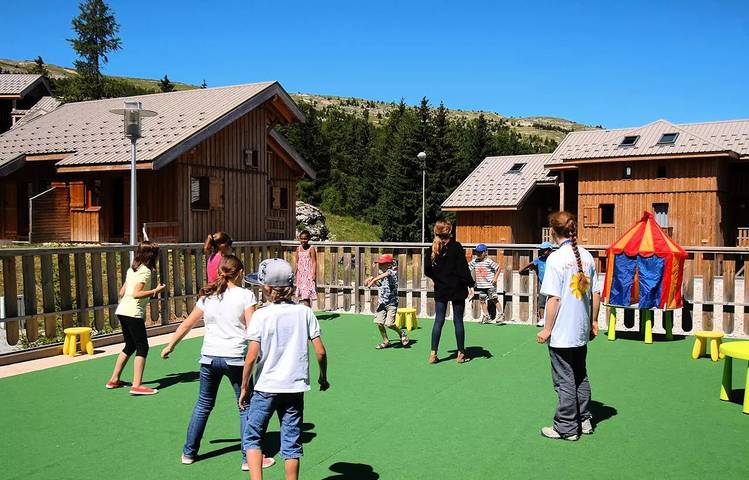 Chalet pour 4 personnes, avec terrasse ainsi que sauna et piscine à Le Dévoluy - 4