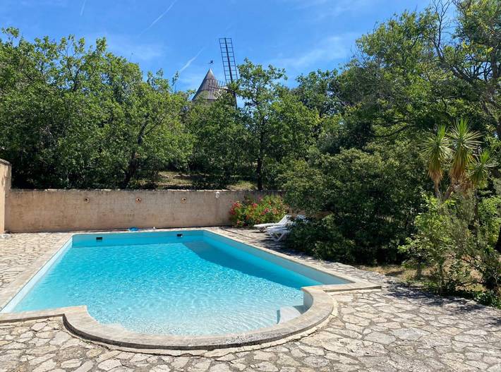Gîte pour 8 personnes, avec piscine ainsi que jardin et terrasse à Joucas - 4