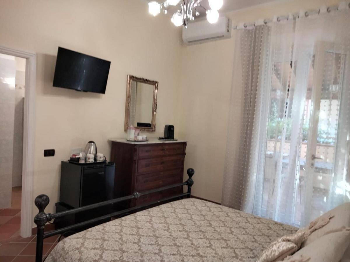 Double Room with Private Bathroom in San Vincenzo, Costa degli Etruschi