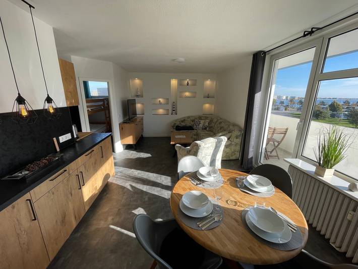 Ferienwohnung für 4 Personen, mit Balkon und Seeblick in Heiligenhafen