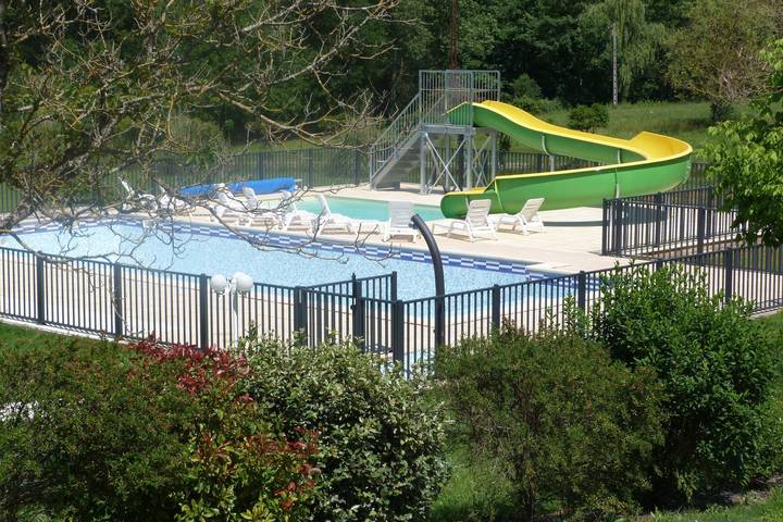 Mobil home pour 4 personnes, animaux acceptés à Saint-Martial-de-Nabirat - 3