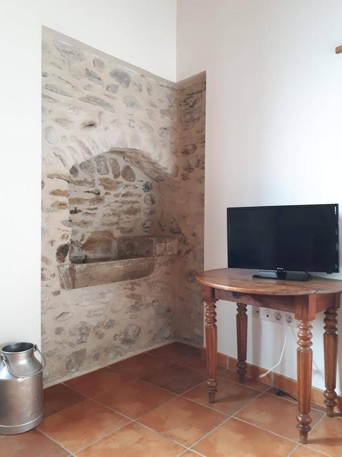Appartement entier, Bel appartement rénové dans maison bigourdane in Pouzac, Hautes-Pyrénées