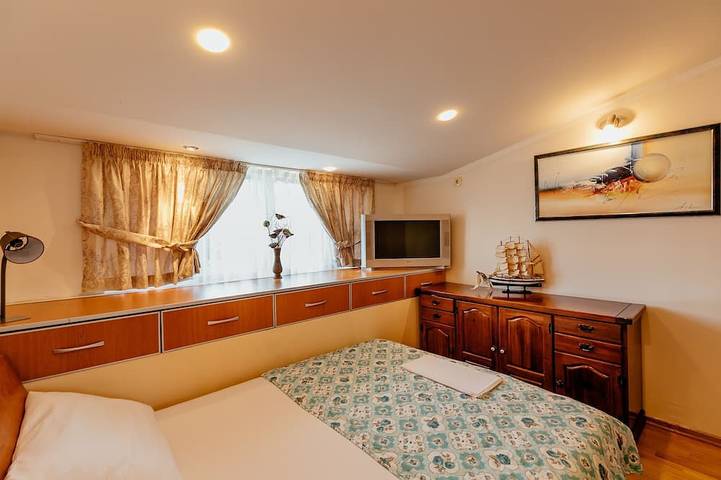 Ganze Wohnung, Beautiful big appartnent for 4 persons in a green environment, bathed in the sun in Podi-Sasovići, Boka Kotorska