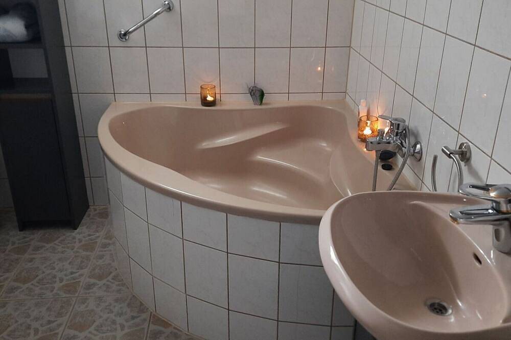 Ganze Wohnung, Wellness im Naafbachtal in Much, Rhein-Sieg-Kreis