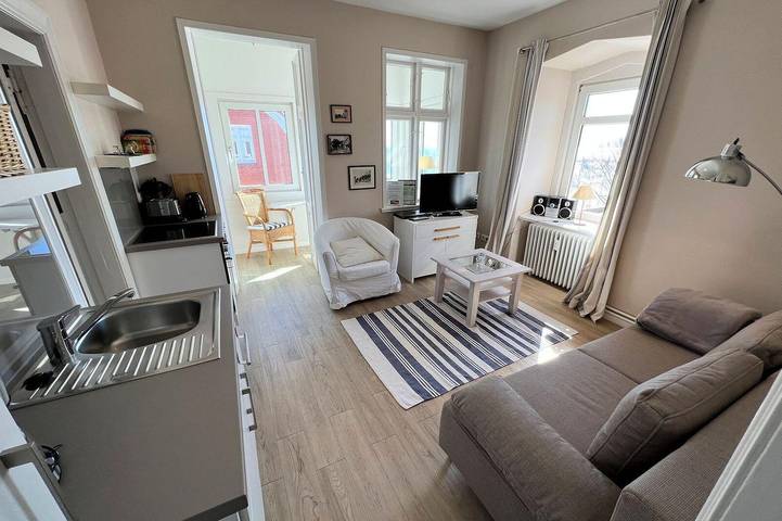 Ganze Wohnung, Ferienwohnung Promenadenblick 2 mit atemberaubenden Meerblick, 50 m zum Strand in Nordfriesische Inseln (Schleswig-Holstein) (Schleswig-Holstein), Wyk auf Föhr