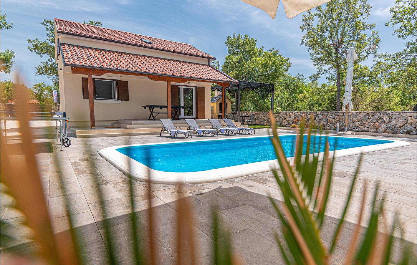 Ferienhaus für 8 Personen mit Pool in Dalmatinisches Zagora