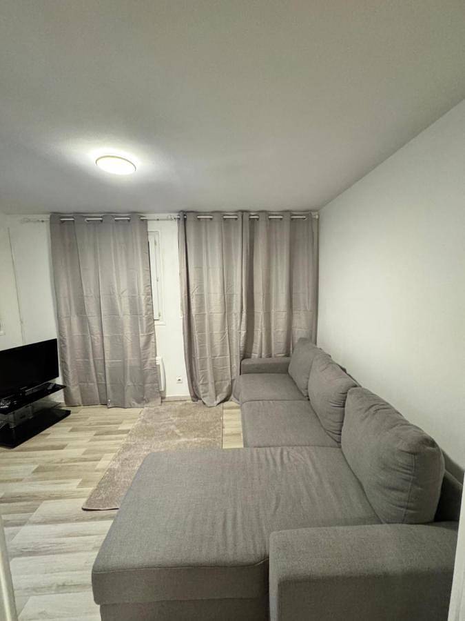 Gîte pour 3 personnes, avec terrasse à Le Petit-Quevilly