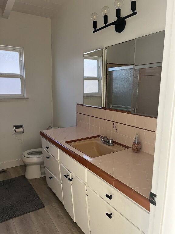 Oceanfront Cayucos Cottage on the sand in Cayucos, San Luis Obispo County