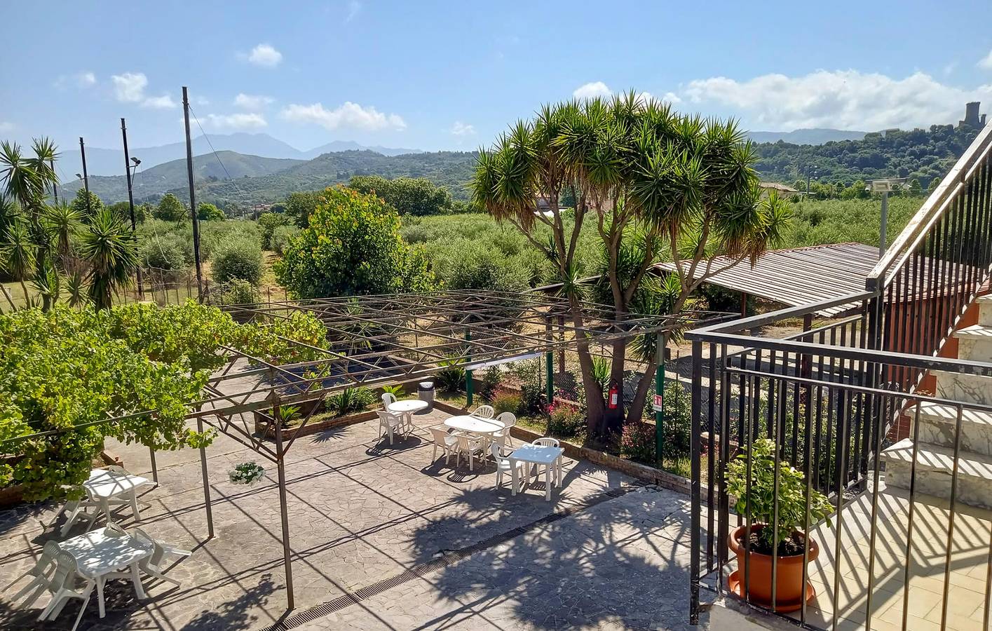 Entire holiday apartment, Beachside Apartment with Parking and WiFi in Casal Velino, Cilento Coast