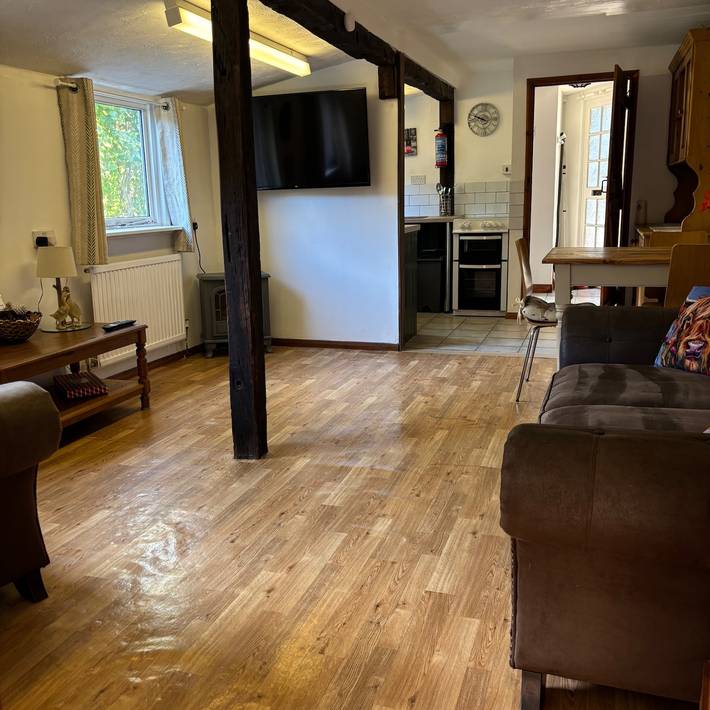 2 Bed Barn - Sleeps 4 - Pets - Parking - Wifi in Norfolk