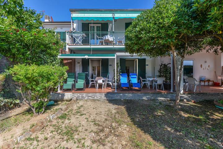 Casa vacanza per 6 persone, con Terrazza e Giardino a Morcone (Capoliveri)