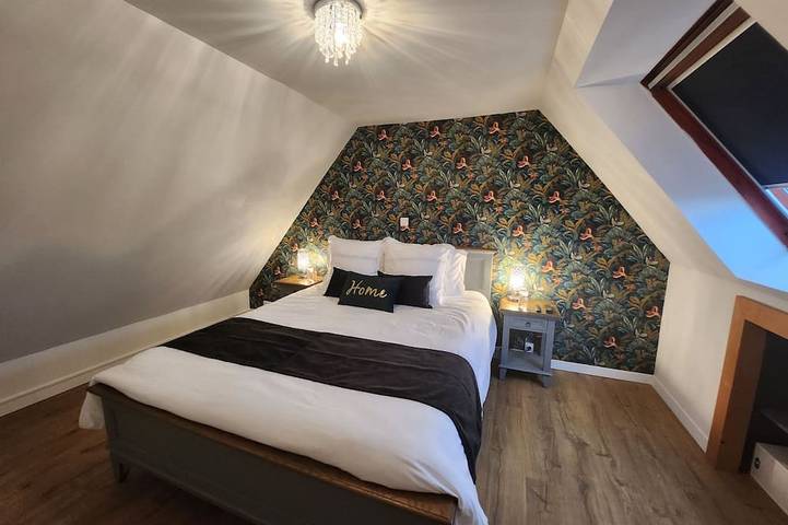 Cottage Les Korrigans 3* Spa Privatif and Sauna - 2 to 6 people. in Trélévern, Rosa Granitküste