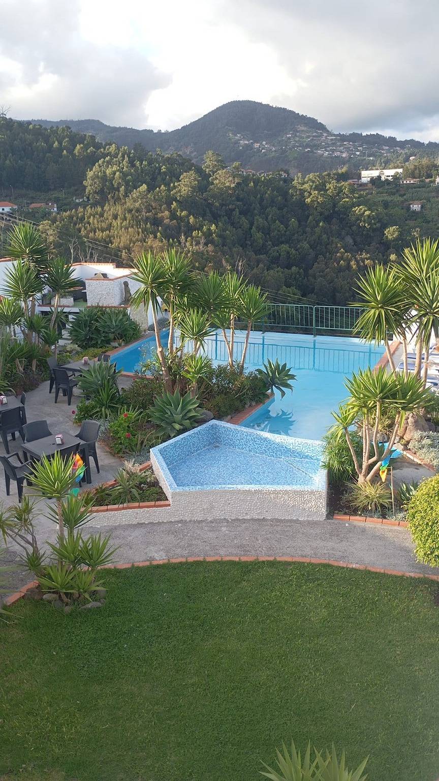 Ganzes Studio, Studio für 3 Personen mit Terrasse in Camacha, Madeira