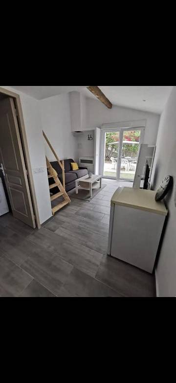 Gîte pour 4 personnes, avec terrasse et jardin à Cournonterral