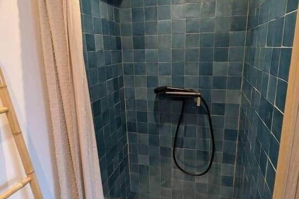 Appartement entier, Vue Piscine - Expériences Les Chênes Verts - Gîtes de charme in Piolenc, Vaucluse