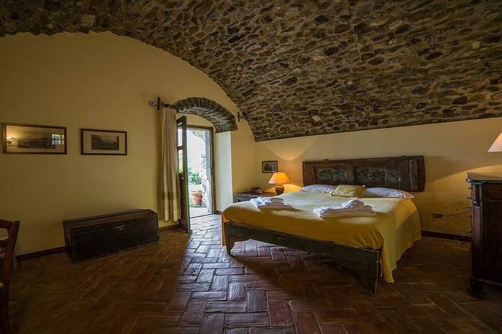 Gîte pour 6 personnes, avec piscine à Mulazzo