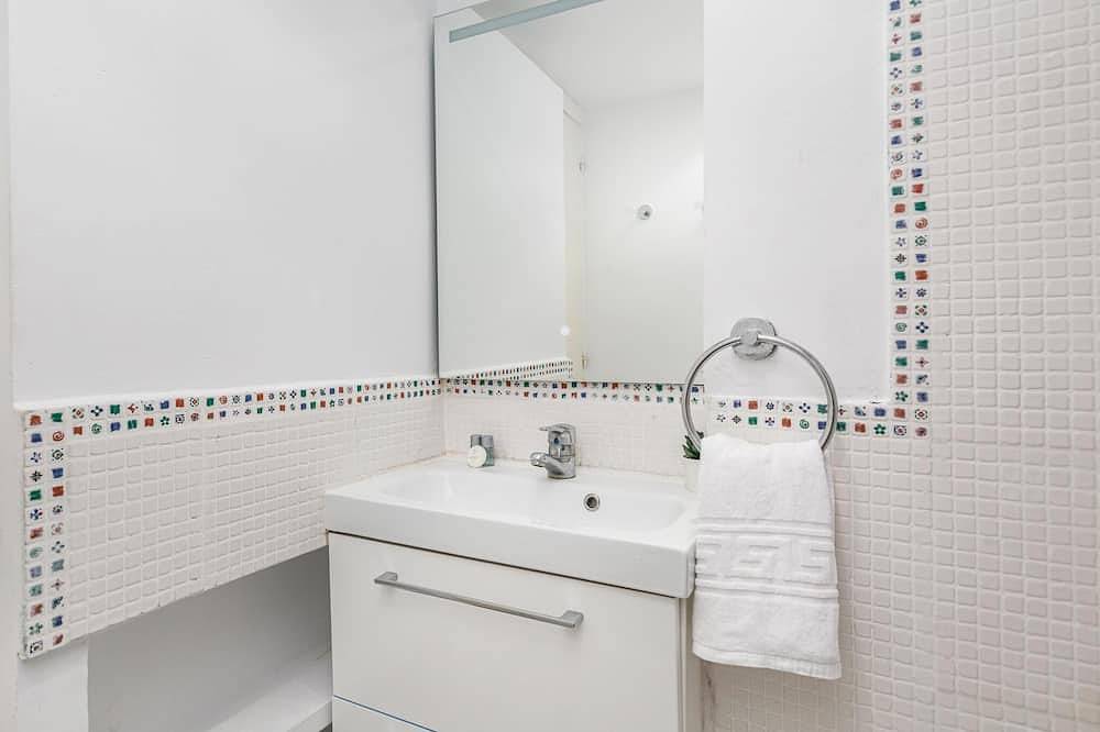 Ganze Wohnung, So fresh and so clean! in Barcelona Zentrum, Barcelona