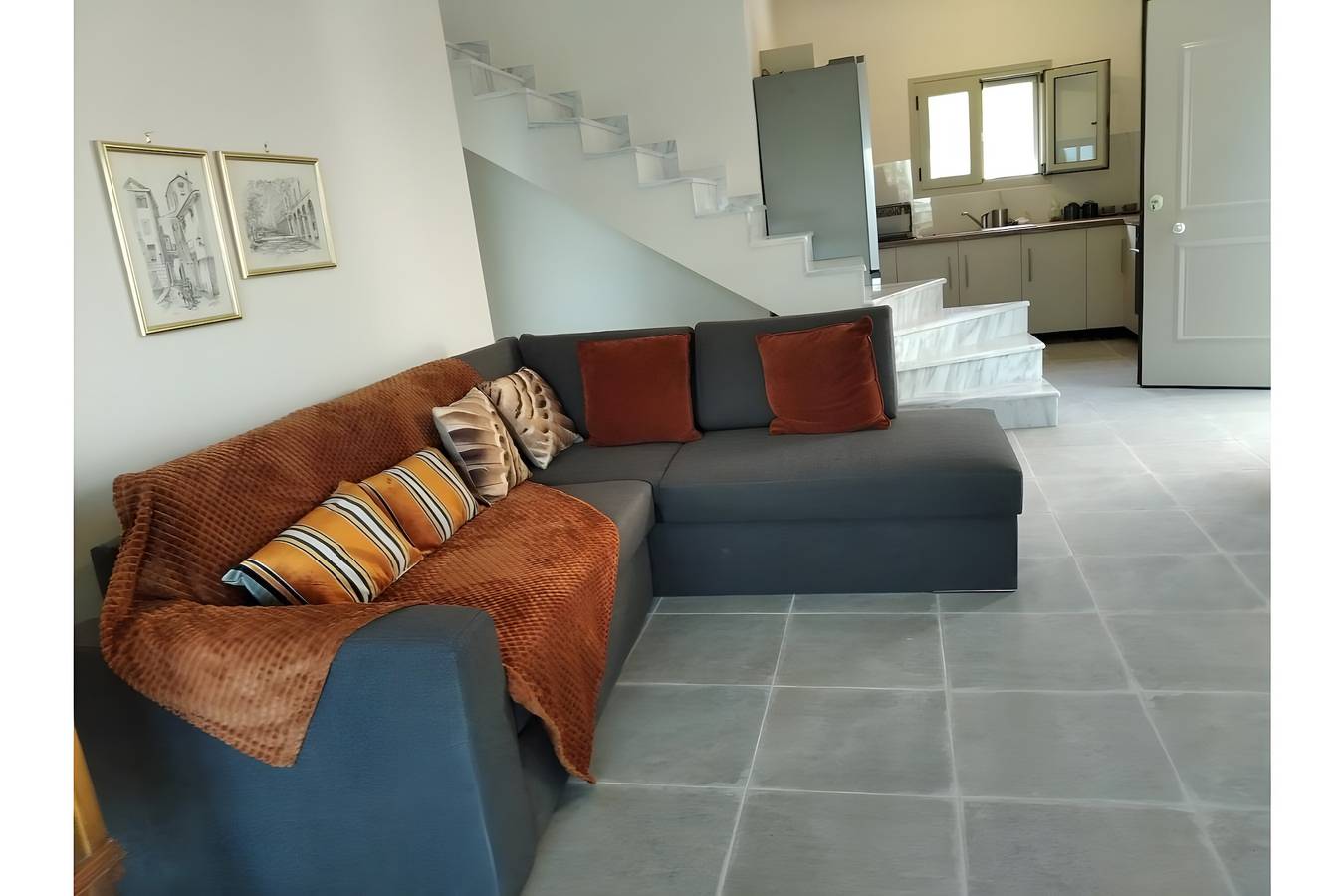 Villa 'Niarchos' met zeezicht, wifi en airconditioning in Corfu