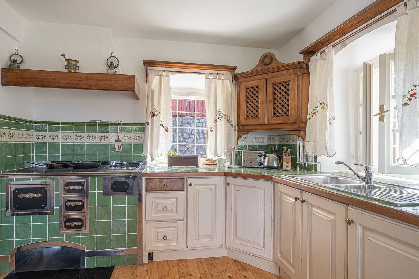 Traditional House Kal With Whirlpool in Slovenia