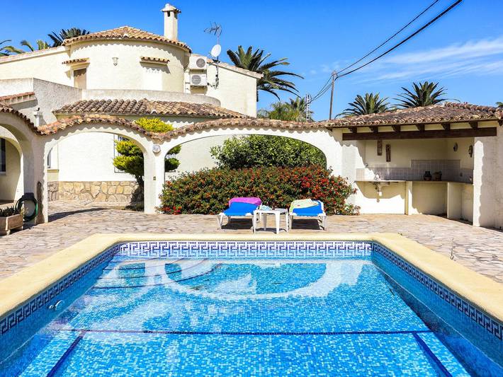 Villa für 8 Personen, mit Terrasse und Garten in Dénia - 4