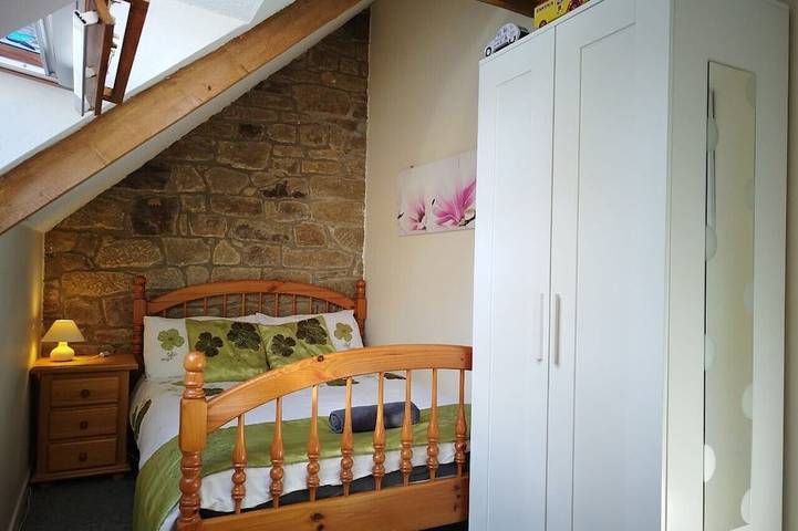 Location de vacances pour 6 personnes, avec jardin et piscine à Langoëlan - 4