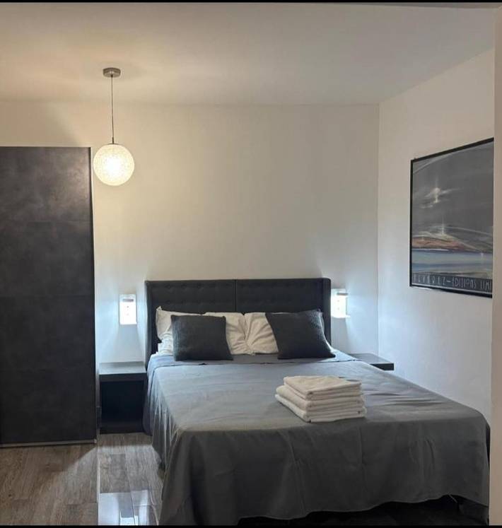 Appartamento per 4 persone, con Balcone e Terrazza nonché Giardino e Panorama a Piacenza