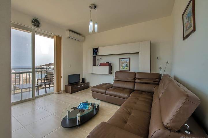 Gîte pour 5 personnes, avec balcon et piscine, animaux acceptés dans Zebbug - 4