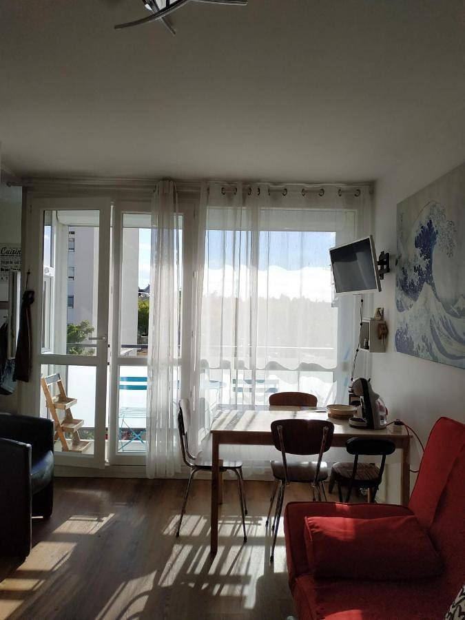 Appartement entier, One-Bedroom Apartment in Chambray-lès-Tours, Région de Tours