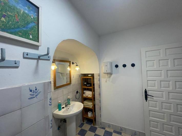 Location de vacances pour 3 personnes, avec vue ainsi que jardin et piscine, animaux acceptés à Carmona - 2